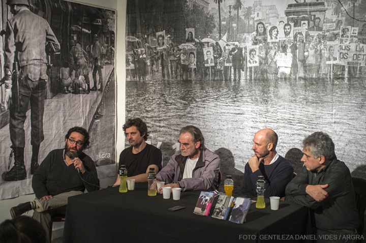 Claudio Mardones, Santiago Hafford, Eduardo Grossman, Diego Sandstede y Pepe Mateos en la presentación de la colección en el Palais de Glace. 