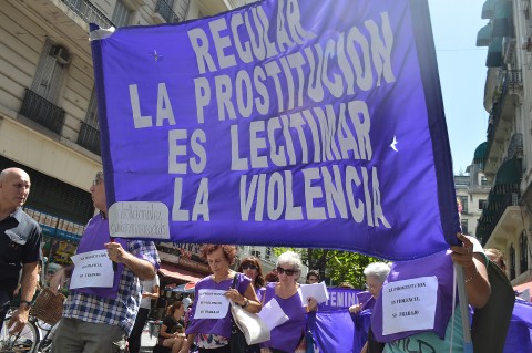Campaña organizada por AMADH en oposición al proyecto de ley que regula la prostitución.