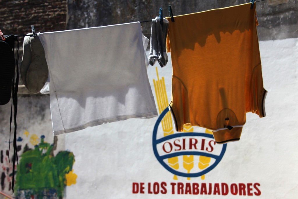 Los trabajadores se organizan en turnos de veinticuatro horas.