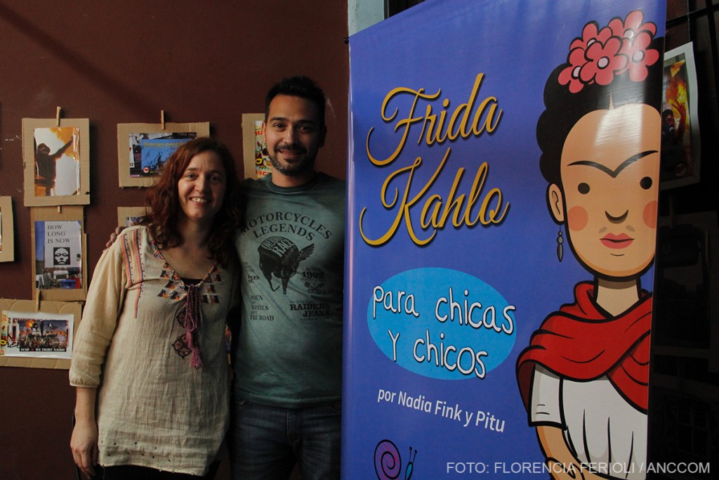 La autora Nadia Fink y el ilustrado Pitu Saá en la presentación de la colección de libros Antiprincesas 