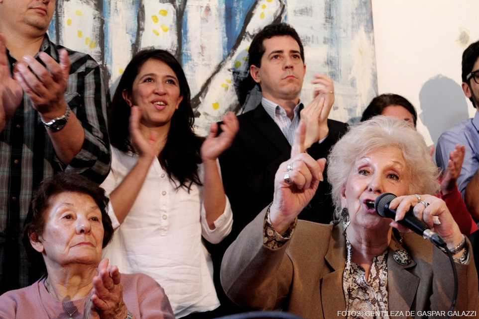 La titular de Abuelas de Plaza de Mayo, Estela de Carlotto, en la conferencia de prensa