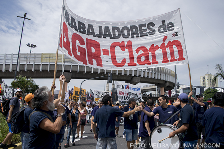 Clarín presiona, los trabajadores resisten
