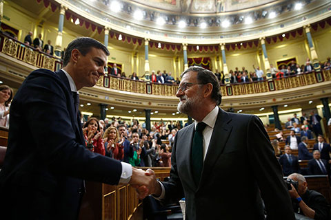 ¿Qué opinan los españoles sobre la caída de Rajoy y la vuelta del socialismo?