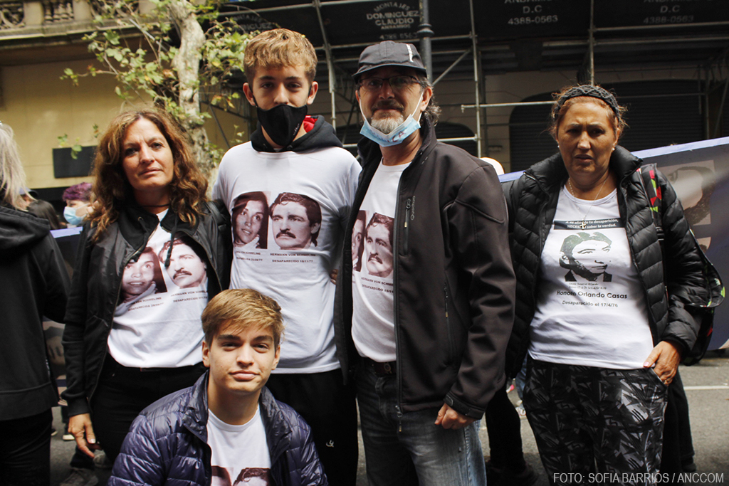 Tobias Ramirez y su familia.