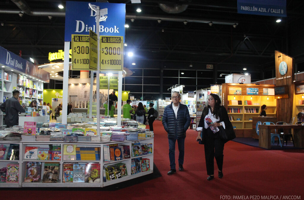 La crisis pegó de lleno en la Feria del Libro
