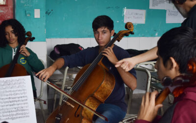 Esos músicos bajitos de Varela