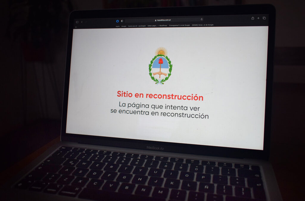 Crece el apagón informativo del Gobierno