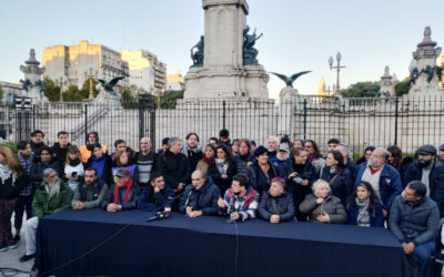 No reciben comida pero sí policías