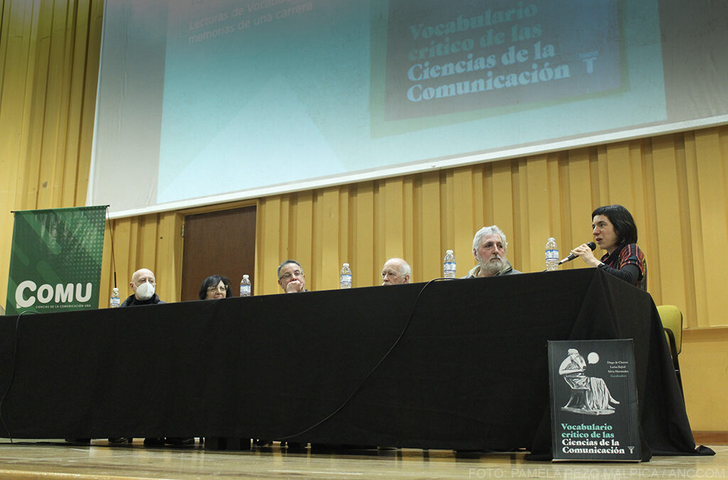 Todos los libros, el libro