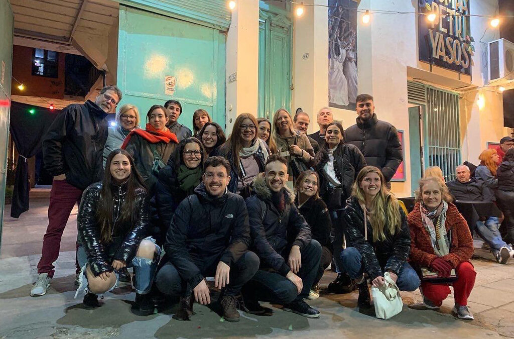 Contagiar teatro