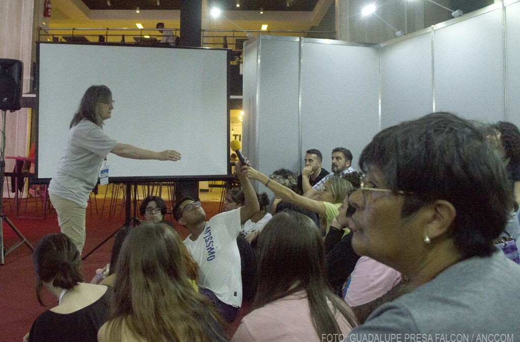 Juventud, divinos lectores