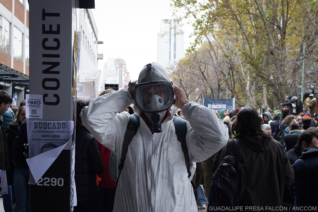 20250528_MarchaCienciayUniversidad_Eternauta_PresaFalconGuadalupe_ANCCOM_DSC_0636