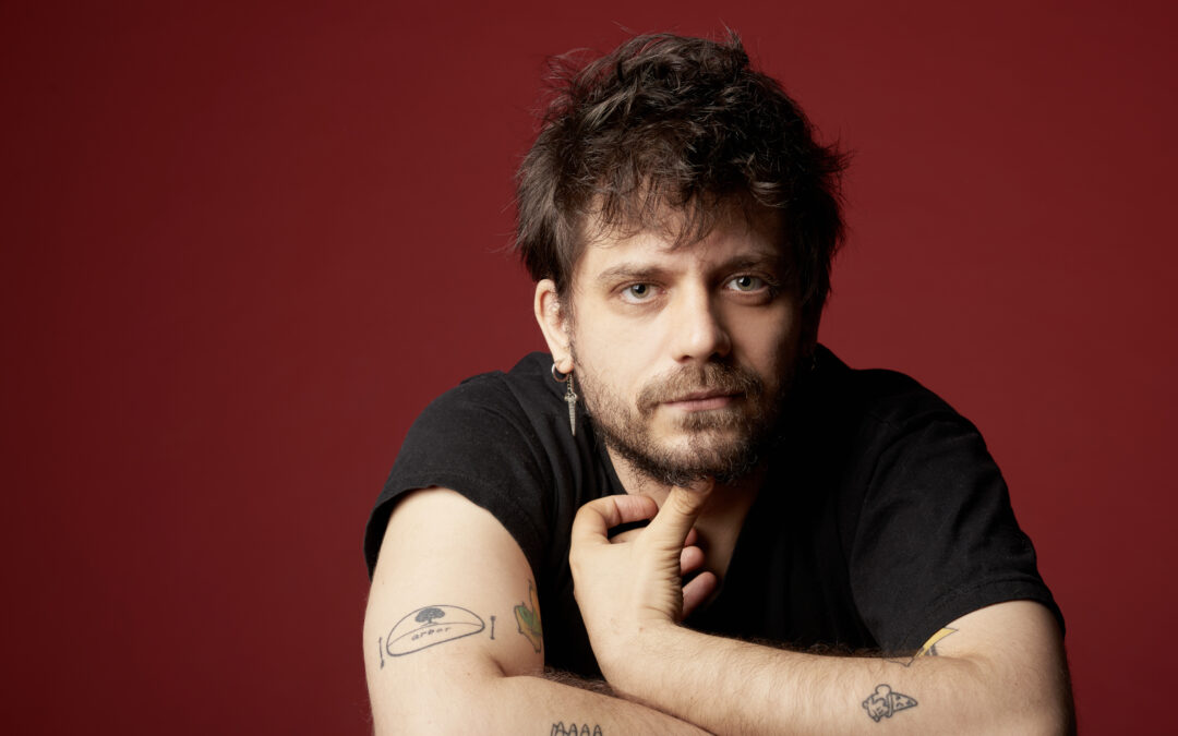 «Me interesa escribir sobre otras formas de la existencia»