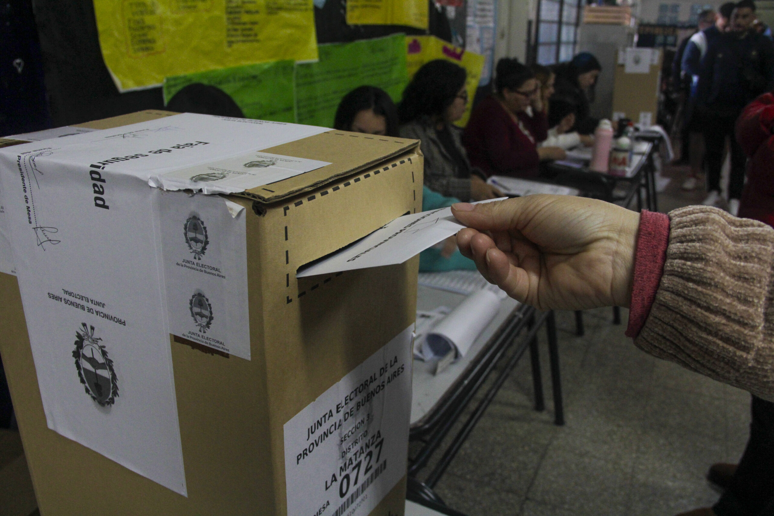 Jornada electoral en Isidro Casanova.