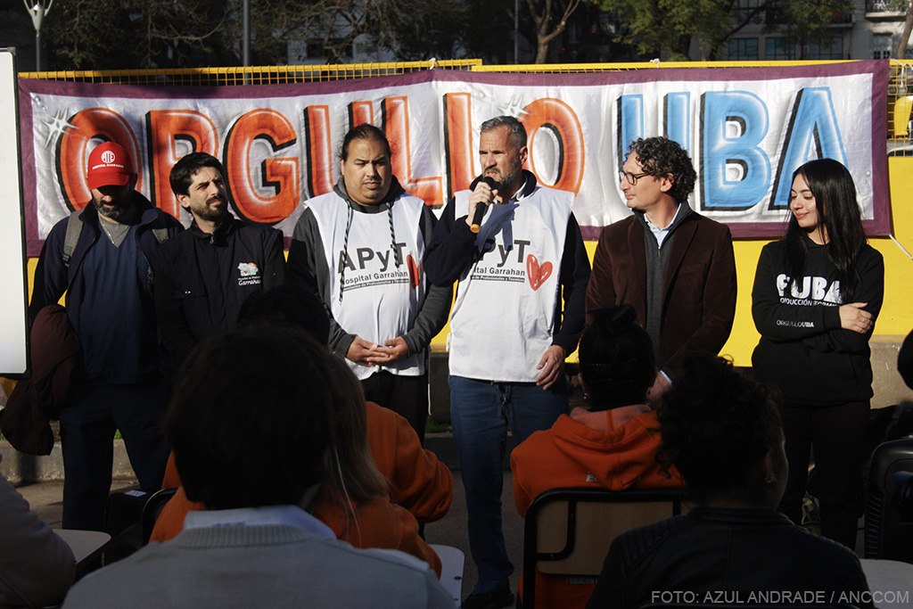 20250903_UBA y Garrahan en Houssay_Azul Andrade_15