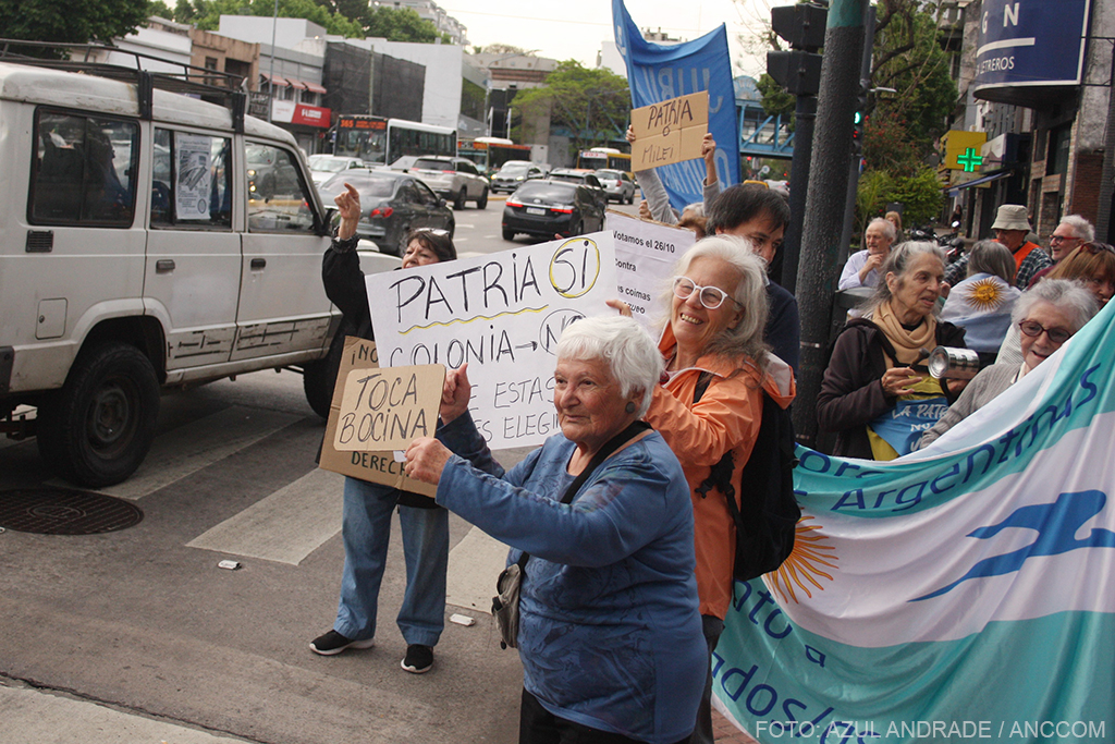 001_20251022_Jubilados Olivos_Azul Andrade_06