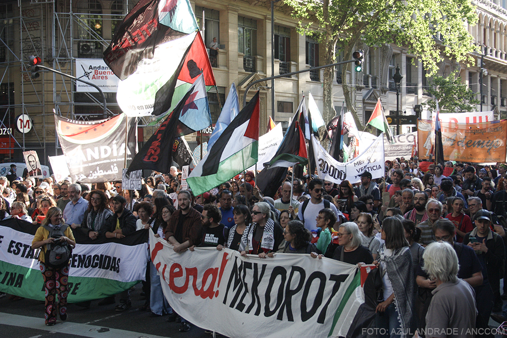 002_20251007_Marcha por Palestina_Azul Andrade_11