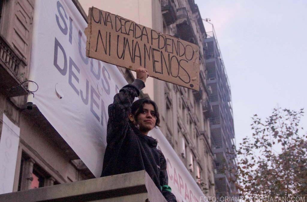 Crecen los femicidios mientras el Estado se retira