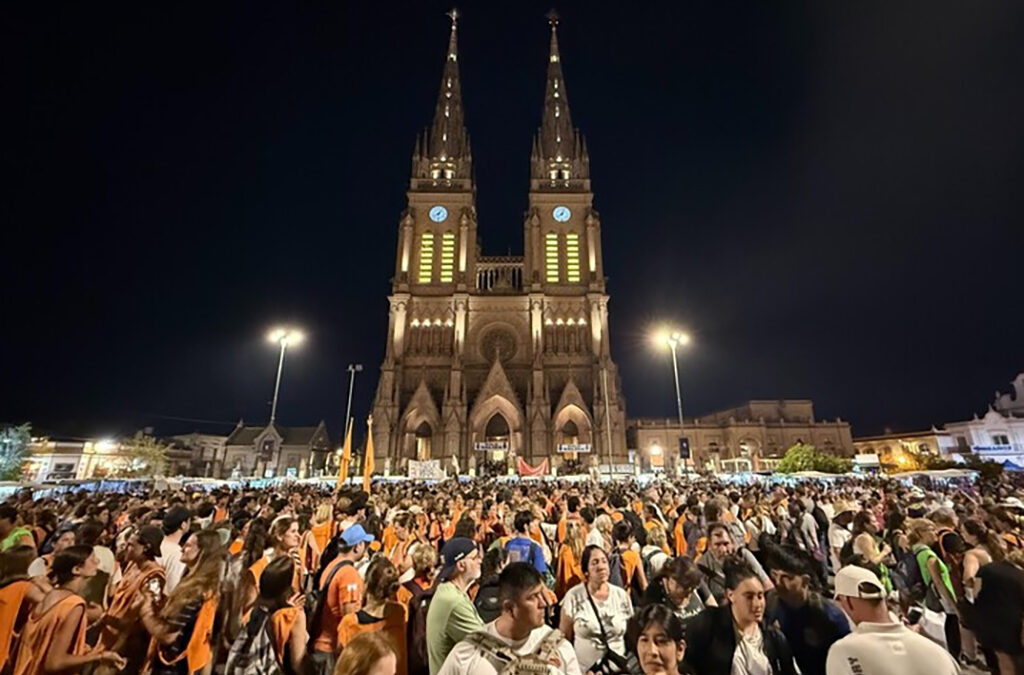 “Nadie camina solo”