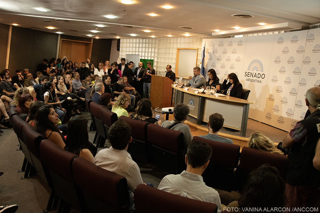 002_1202202520251202_Presentación del Informe sobre Libertad de Expresión_Alarcón Vanina (1)